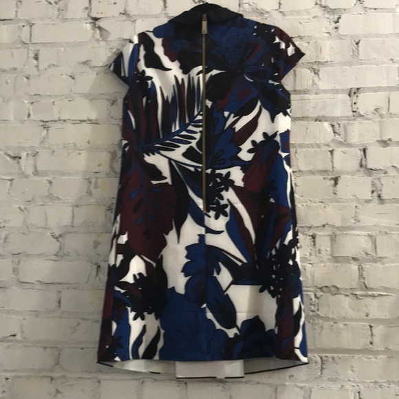Avanna Woodblock Leaf Shift Dress - Picture 6 of 8